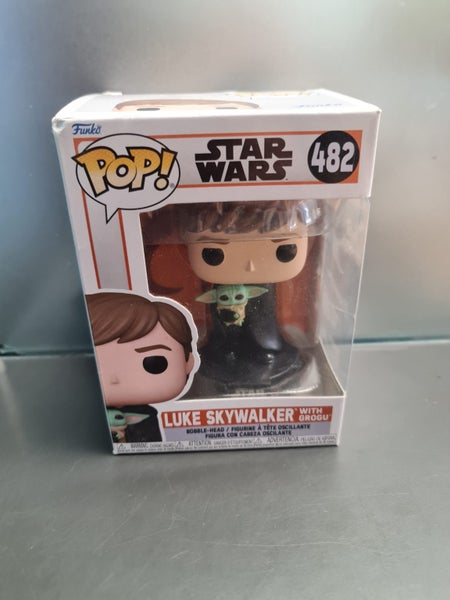 Funko Pop Luke Skywalker with Grogu #482 Carousel 1