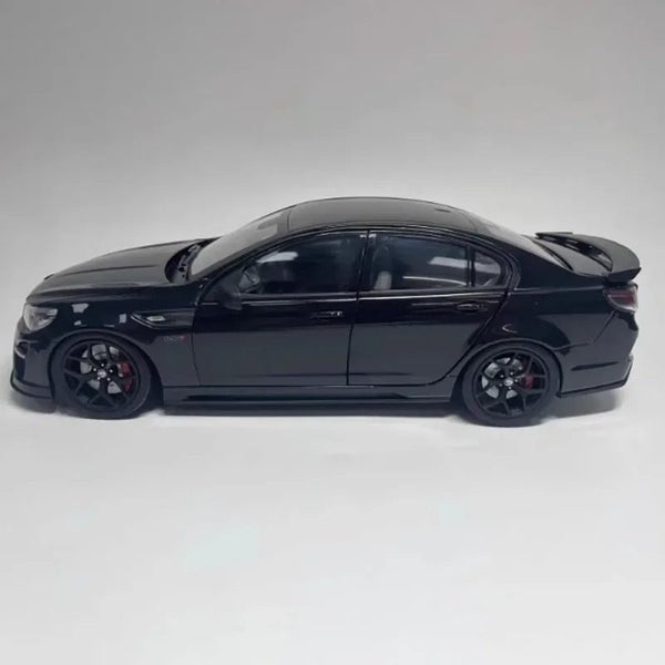 Diecast 1:18 Scale Holden HSV GTSR Black Carousel 2