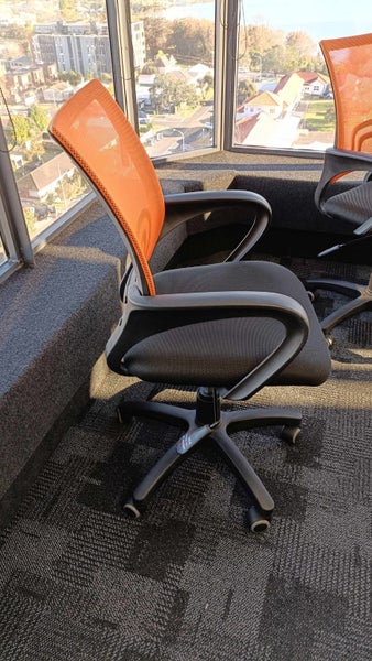 meeting room chairs Carousel 1