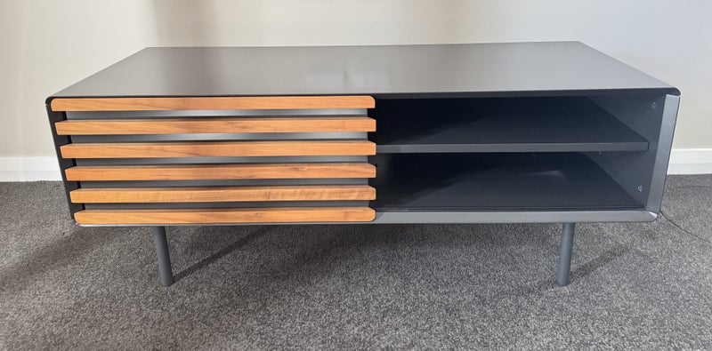 TV Cabinet Carousel 1