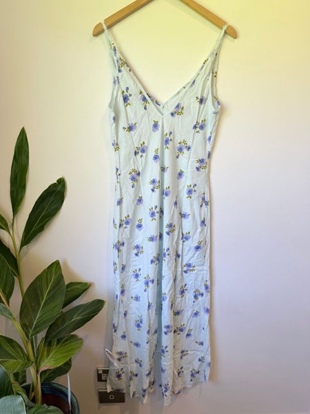 ASOS DESIGN Size 12 High Apex Spun Midi Dress in Blue Floral Print Carousel 2
