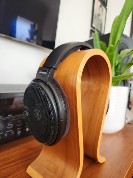 Sennheiser HD660s Carousel 1