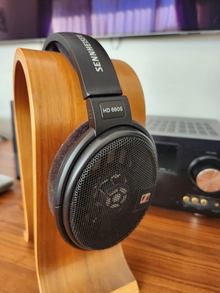 Sennheiser HD660s Carousel 2