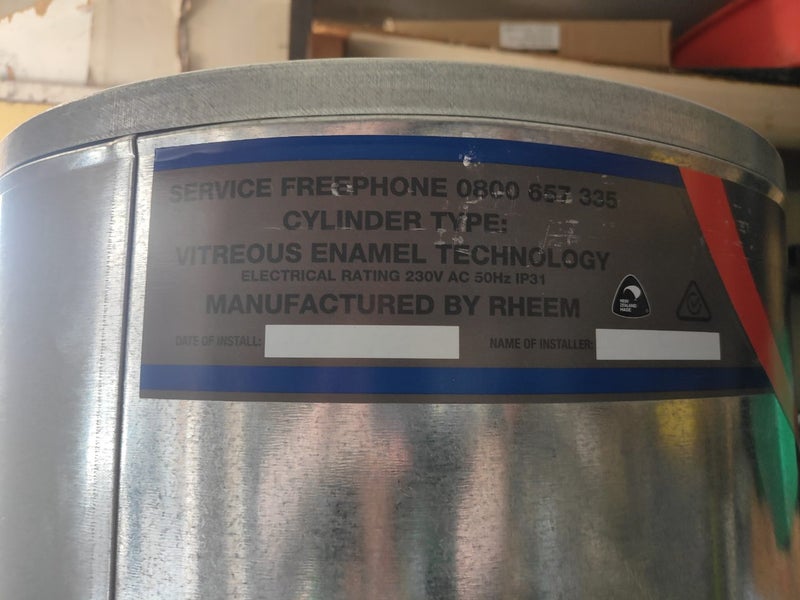 As new Hot water cylinder Carousel 3
