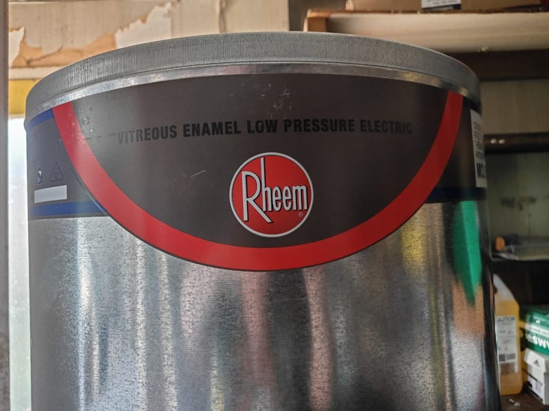 As new Hot water cylinder Carousel 2