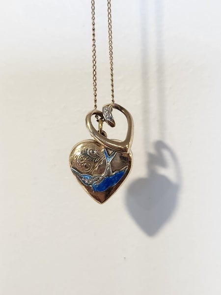 9ct gold & diamond heart pendant Carousel 4