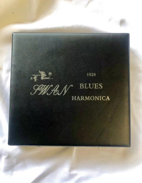 Swan Harmonica Set of 12 Chromed Harmonicas comes with Luxury gift box (Blues) Carousel 2