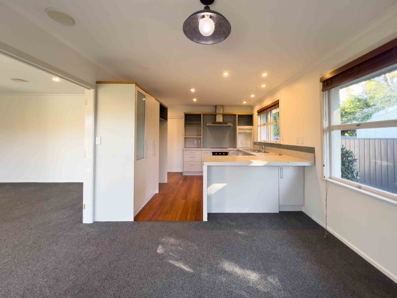 Image 1 of 20
