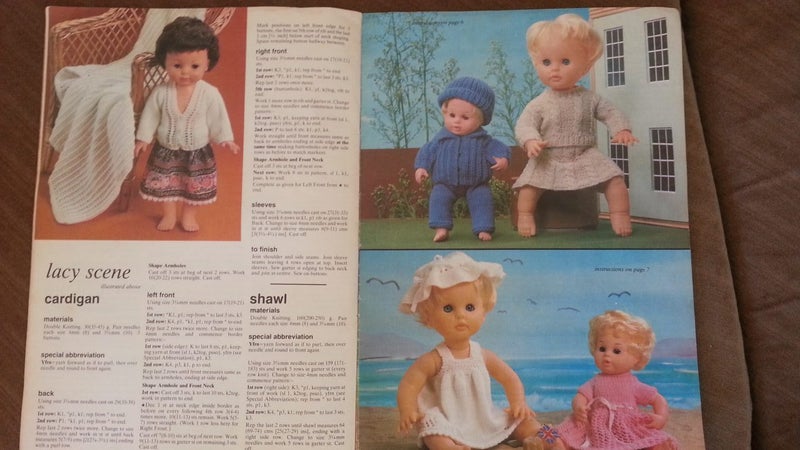 KAIAPOI DOLLS CLOTHES KNITTING PATTERN BOOKLET Carousel 2