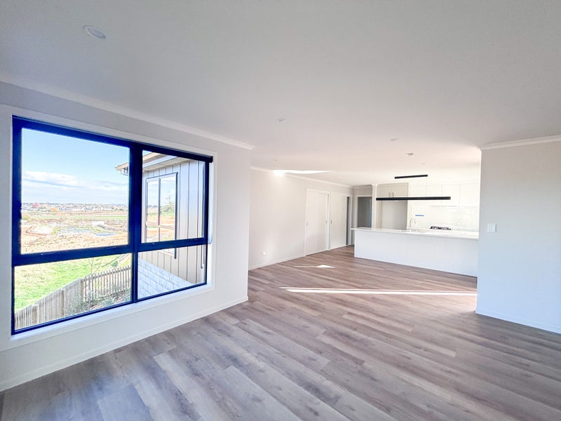 Move In Ready 4 Bed Spacious Home62865857950211114