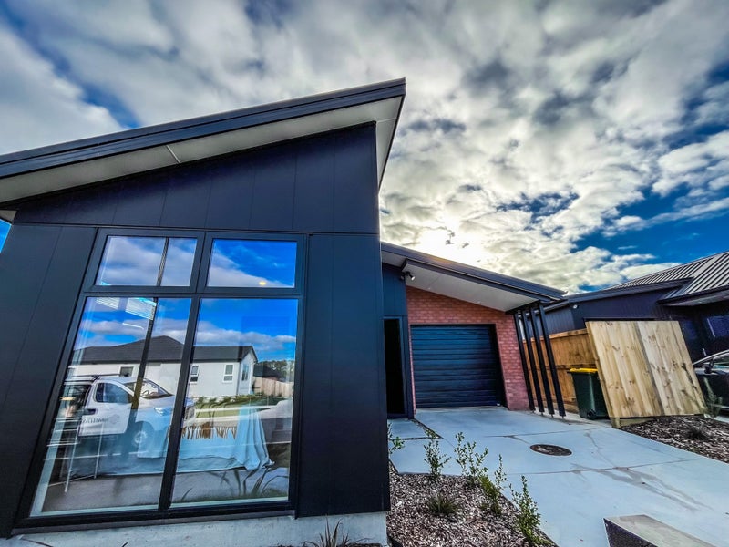 Eco Chic 3-Bed Home with Solar!62865854657282113