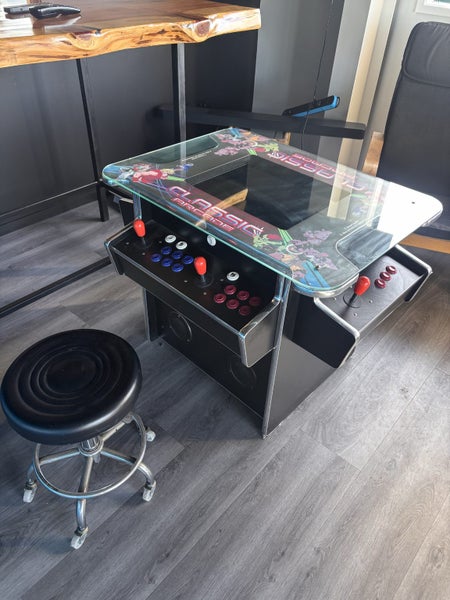 Classic Arcade machine Carousel 1