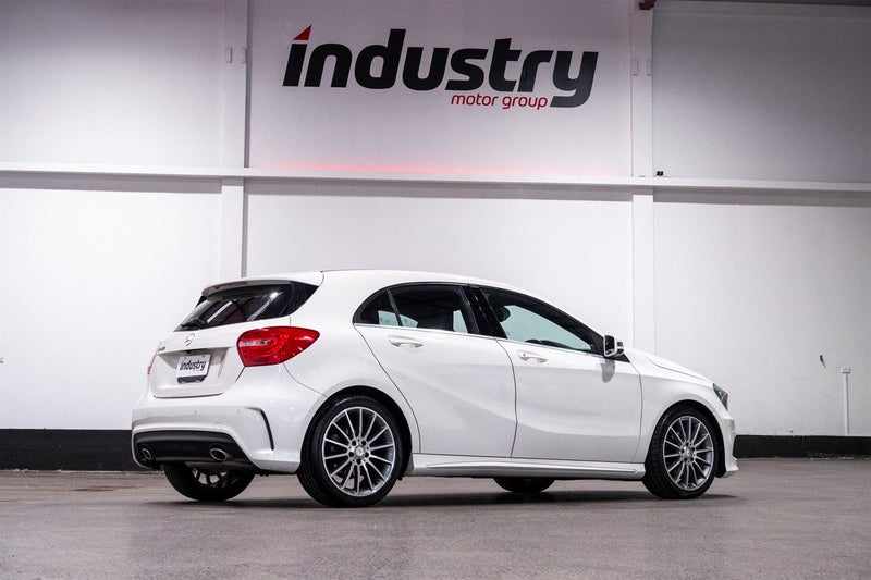 2015 Mercedes-Benz A 180 AMG Sports Package62865834876291111