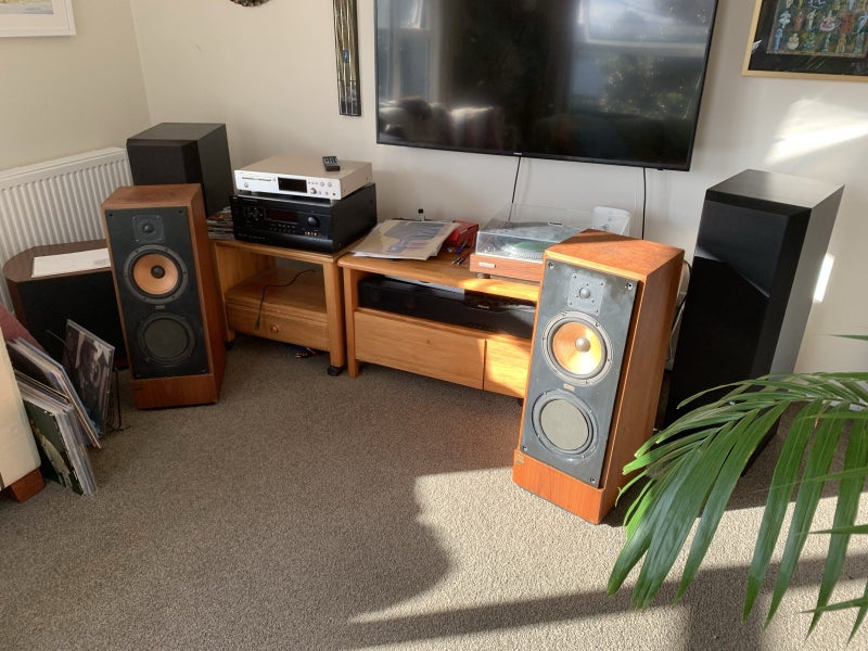 Beautiful Vintage Avalon Arc II Speakers - Lovely Sound Carousel 15