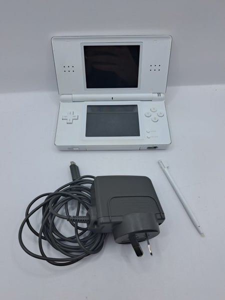 * White Nintendo DS Lite Console w/ Charger & Stylus * Carousel 1