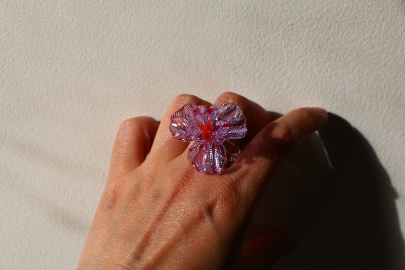 Vintage hand blown art glass flower party ring Carousel 9