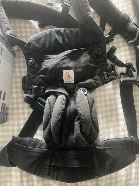 Ergo Baby Carrier Carousel 2