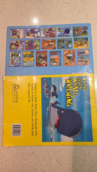 2x KAPAI THE KIWI BOOKS - NZ Author Uncle Anzac Carousel 2