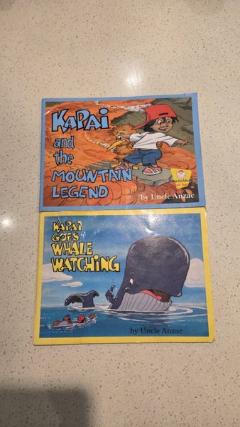 2x KAPAI THE KIWI BOOKS - NZ Author Uncle Anzac Carousel 1