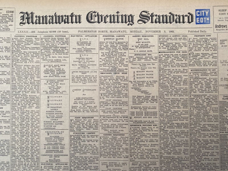 OLD NEWSPAPER: Manawatu Evening Standard - Monday, 5 November 1962 Carousel 1