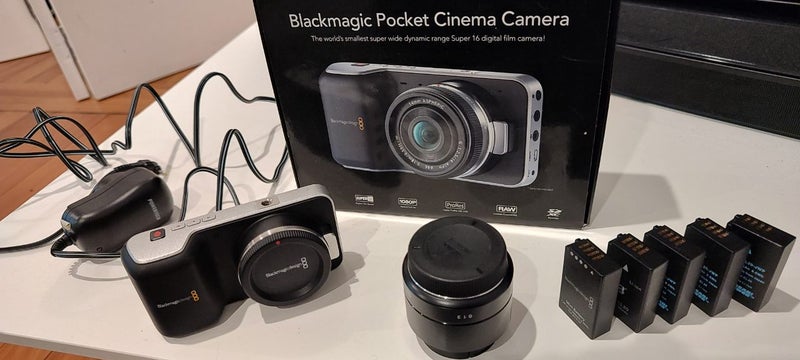 Blackmagic Design Pocket Cinema Camera Carousel 1