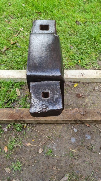 Blacksmith swordsmith blade maker anvil62854316144769114