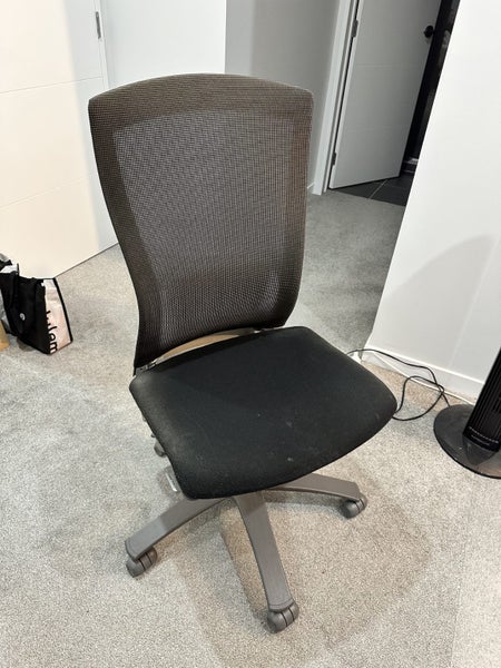 Office Chair - Life Carousel 1