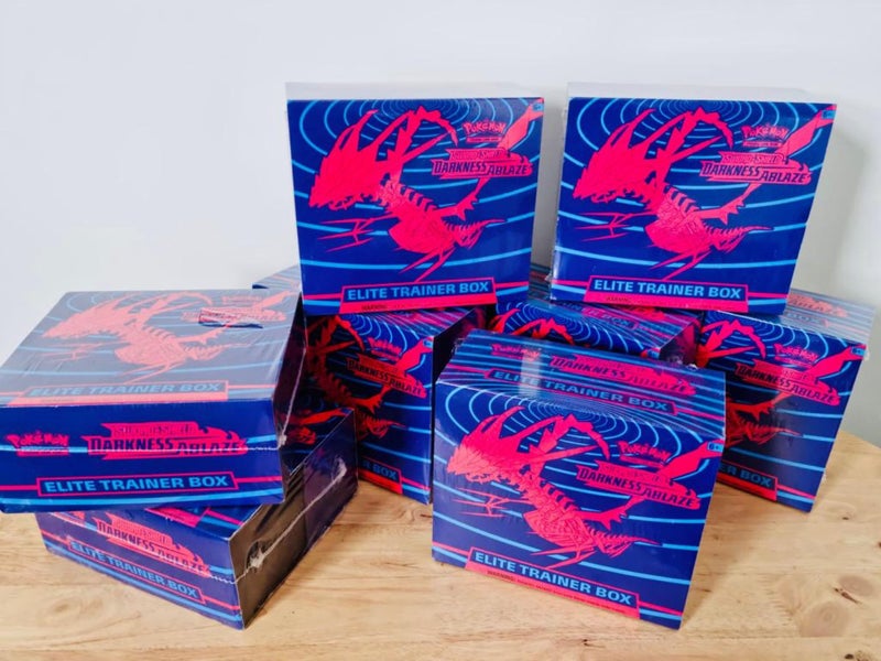 Darkness Ablaze Elite Trainer Box Carousel 1