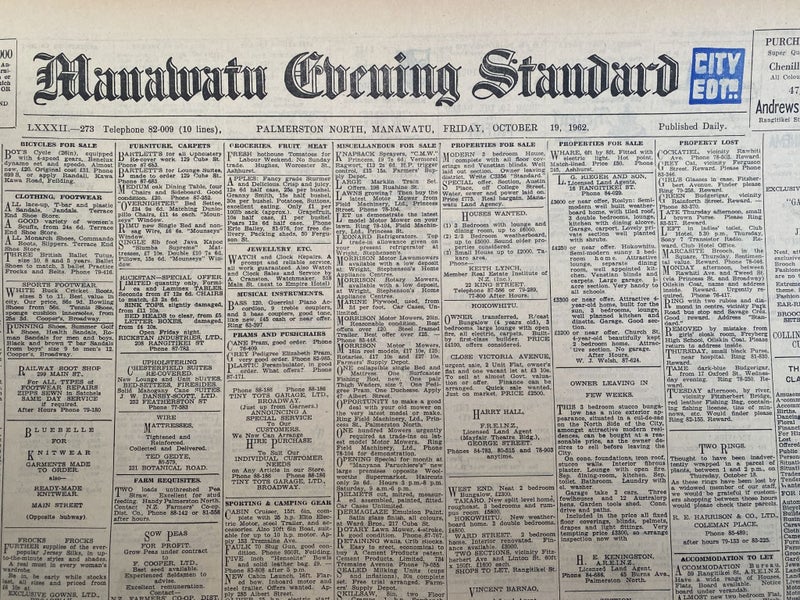 OLD NEWSPAPER: Manawatu Evening Standard - Friday, 19 October 1962 Carousel 1