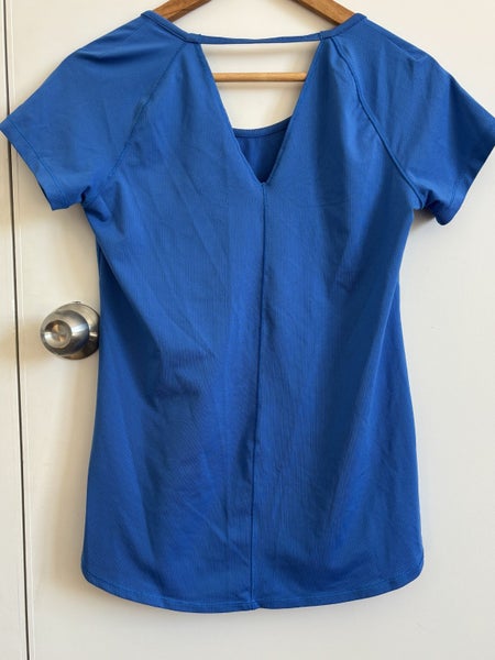 Under Armour Blue Top Size XS Carousel 6