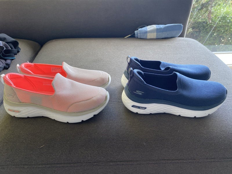 Skechers hyper burst. Carousel 1