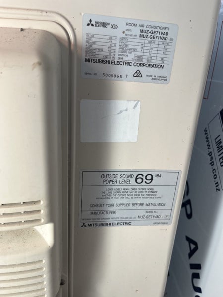Used Mitsubishi 7 KW high wall and outdoor unit Carousel 3