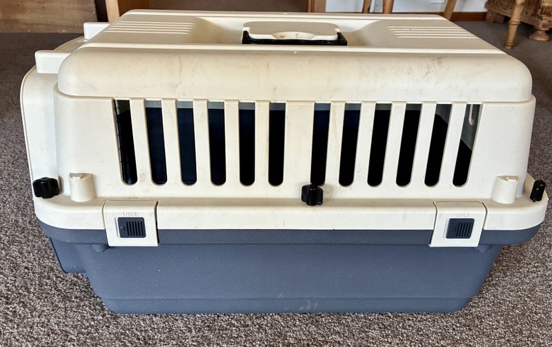 Dog Transport Crate Carousel 2