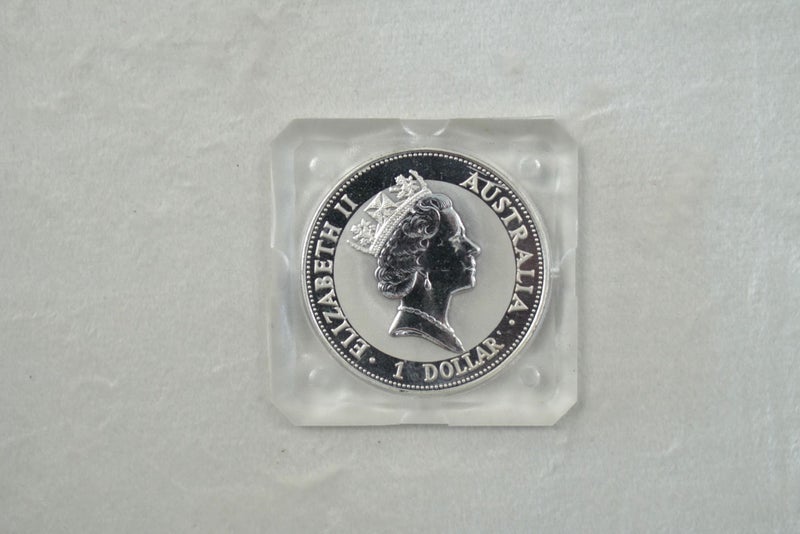 Australia 1993 Kookaburra 1oz $5 Silver Coin Carousel 2
