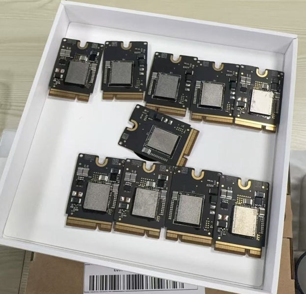 Mac Mini M4 (2024) SSD Upgrade (2TB) Carousel 1