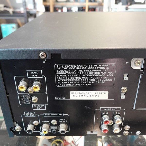 Denon laserdisc player LA-2300 Carousel 5