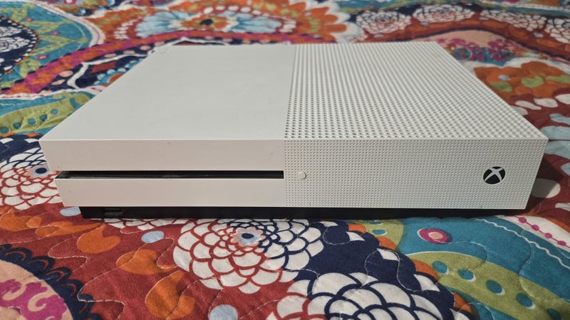 Xbox one s console $1 reserve Carousel 2
