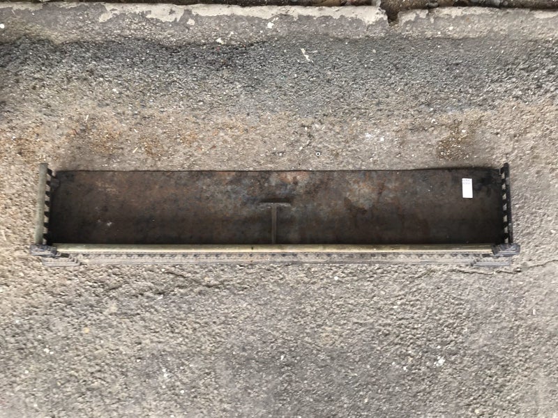 Antique Fireplace Fender Guard - #02942. Carousel 2