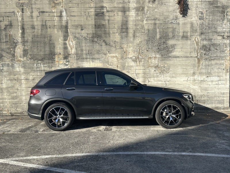 2023 Mercedes-Benz GLC 300 300 2.0P/4WD/9AT62854324756097111