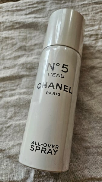 CHANEL N°5 L'EAU ALL OVER SPRAY 150ML (LIMITED EDITION) Carousel 1