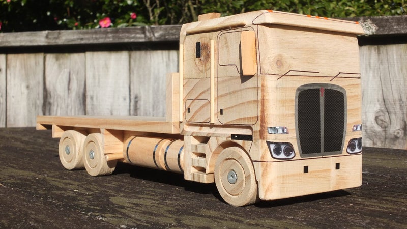 Kenworth 6x4 Flatdeck truck Carousel 6