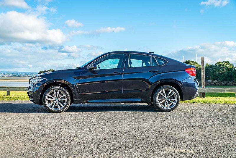 2015 BMW X6 x Drive 35i M Sport62864747825409114