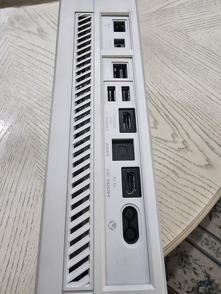 Xbox One Console 500GB Carousel 2