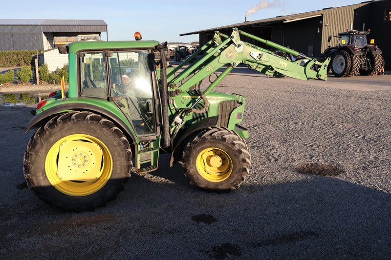 John Deere 6320 Carousel 6