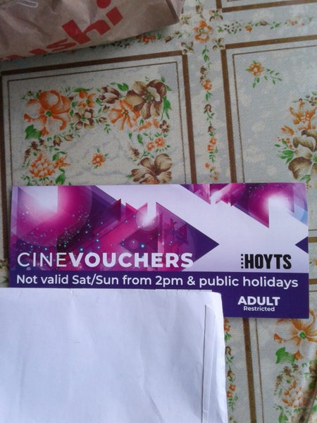 ***** 1 x Adult Hoyts Movie Ticket / Voucher / Coupon / Pass ***** Carousel 1