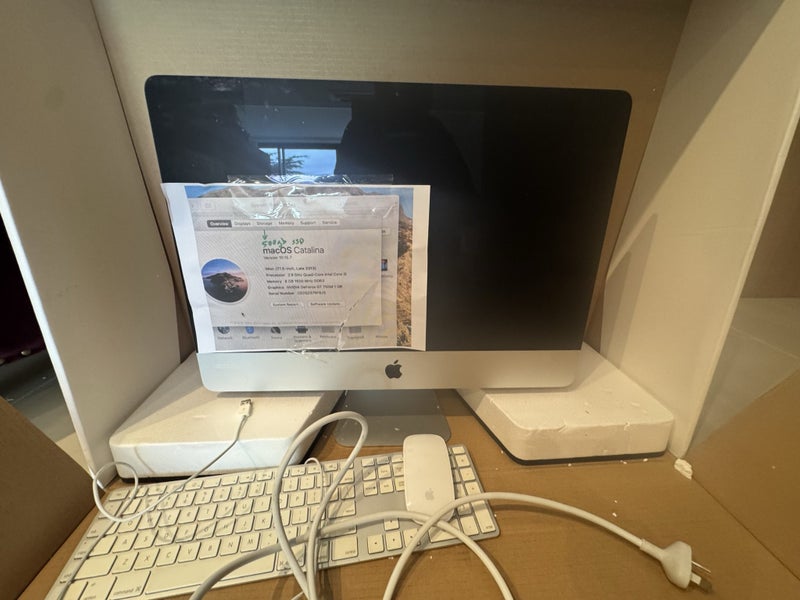 iMac 21.5 inch Carousel 1