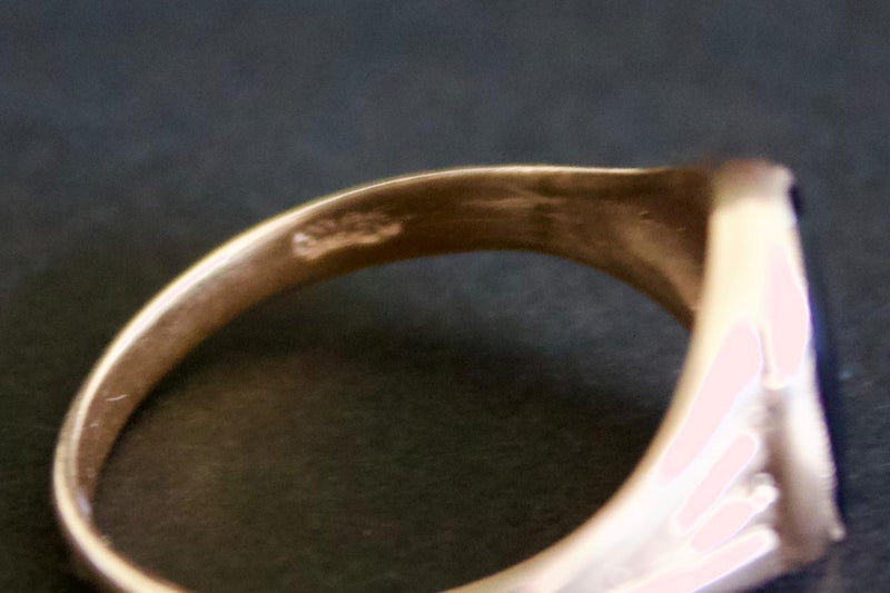 9ct Yellow Gold and Onyx Mens Ring Carousel 4