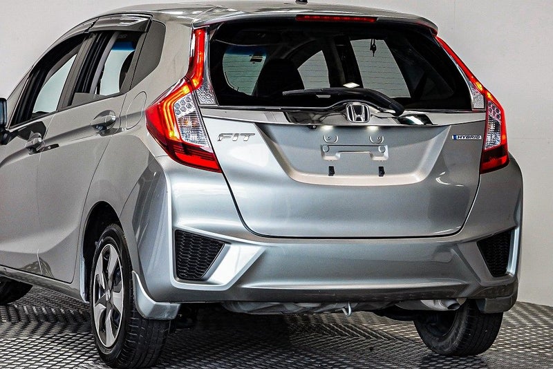 2016 Honda Fit L Hybrid / Jazz Leather / Cruise...62854324084098113