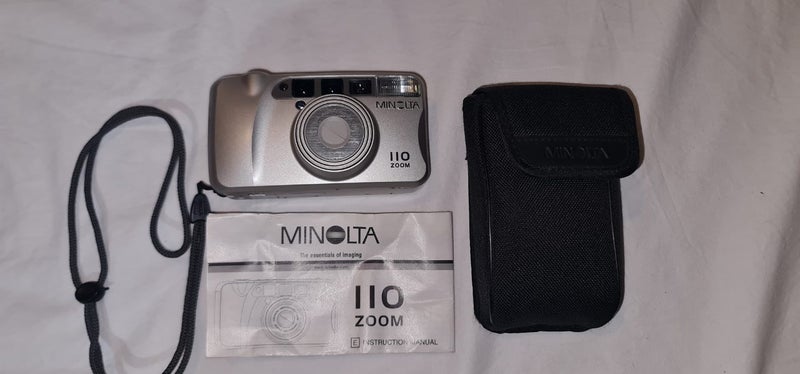 MINOLTA 110 ZOOM 35MM POINT & SHOOT FILM CAMERA Carousel 4