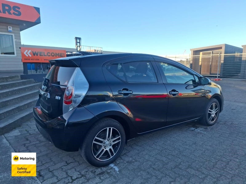 2012 Toyota Aqua HYBRID62865831810561114